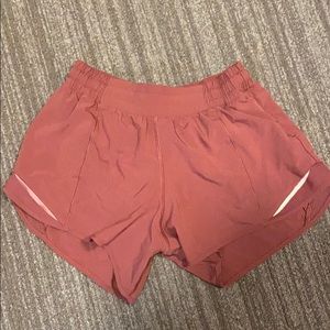Lululemon Hotty hot shorts 4” dusty rose color